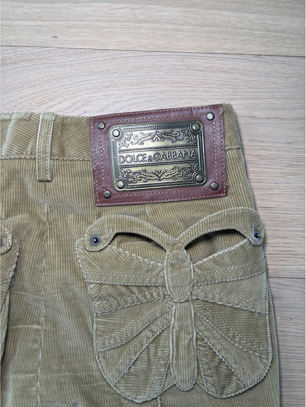 Vintage Dolce & Gabbana Midi Skirt - Picture 7 of 7